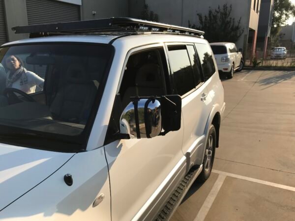Mitsubishi Pajero 2007on backbone mounting brackets complete with all accessories - Image 4