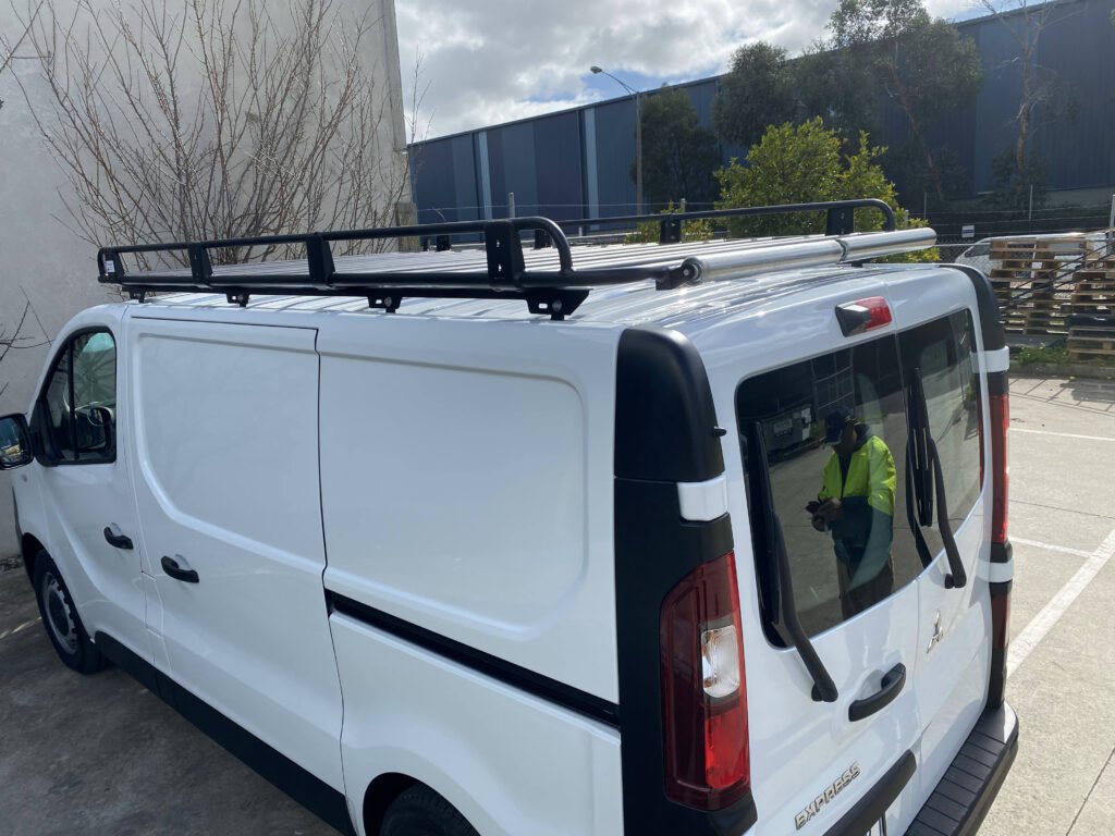 Renault Trafic ,Mitsubishi express SWB 2015-Onward Backbone / Laser-cut bracket