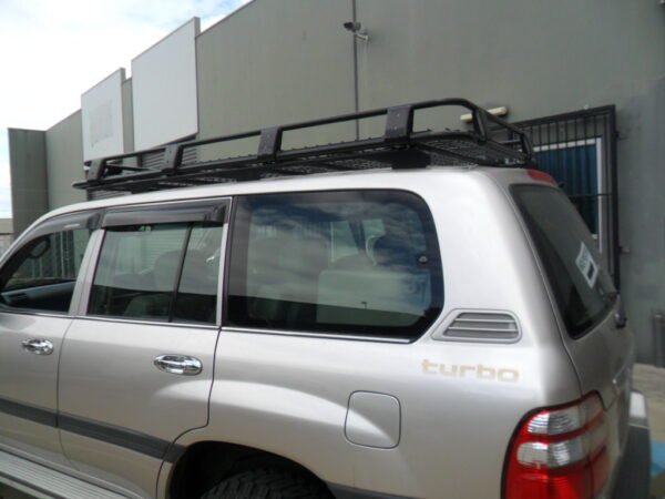 Toyota Land Cruiser 100/105 series backbone laser-cut brackets for a 2200mm rack, complete with all required accessories.