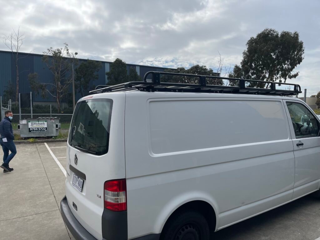 Volkswagen Transporter T5,T6 LWB backbone, laser-cut Steel mounting bracket for 3300 Rack